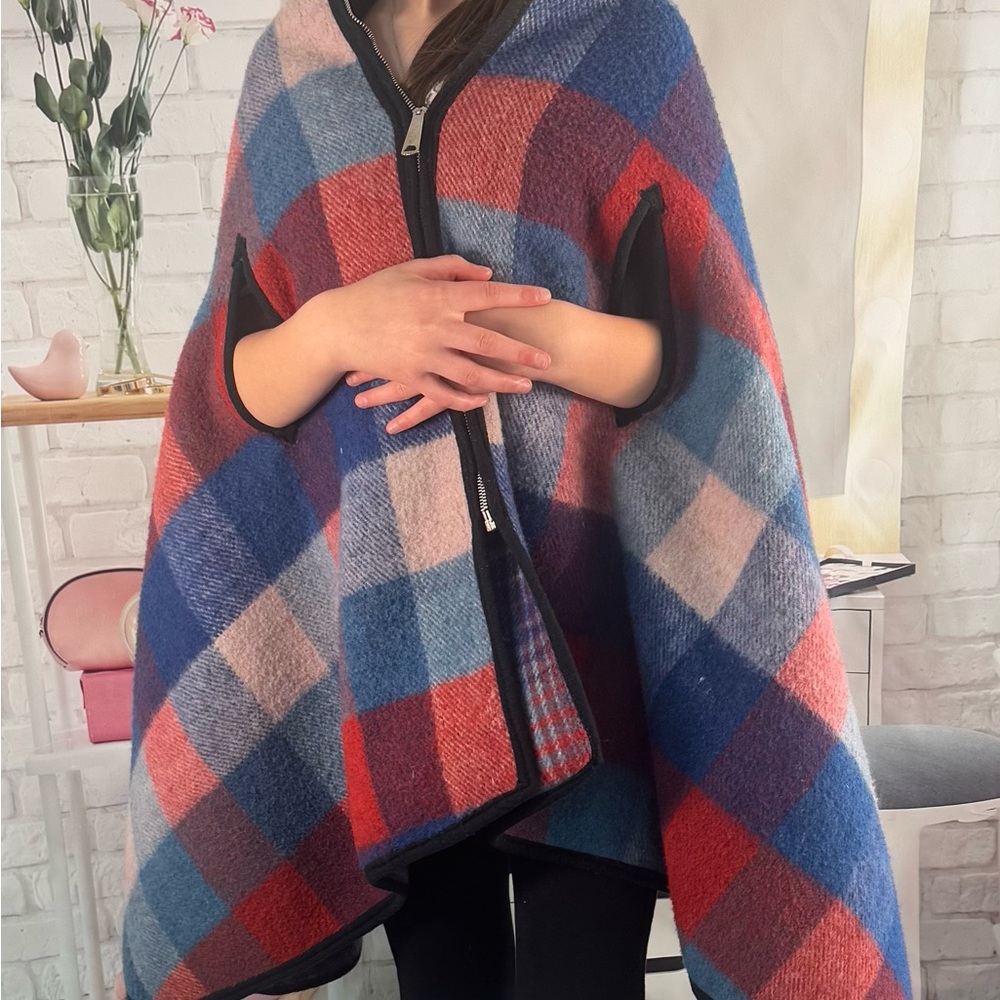 Vintage Reversible Wool Plaid Cape with Zipper - Picture 11 of 13